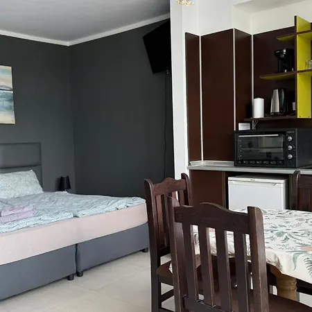 Apartment In Big Kamelia Complex Sunny