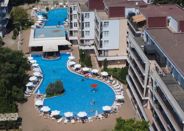 In Big Kamelia Complex Sunny * Σάνι Μπιτς