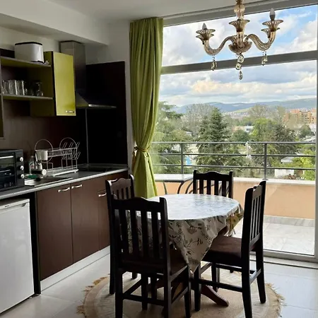 In Big Kamelia Complex Sunny Appartamento